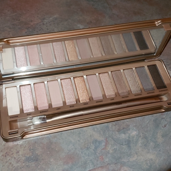 Urban Decay Other - Urban decay naked 3 NWOT